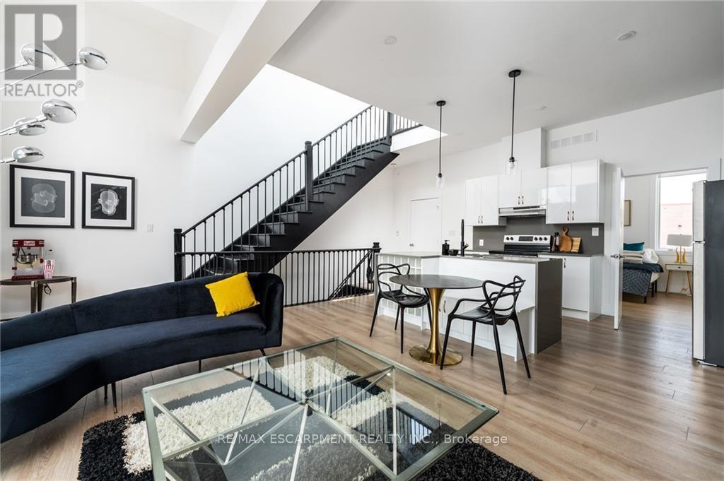 33 Summersides Mews, Pelham, Ontario  L3E 0B6 - Photo 11 - X12571258