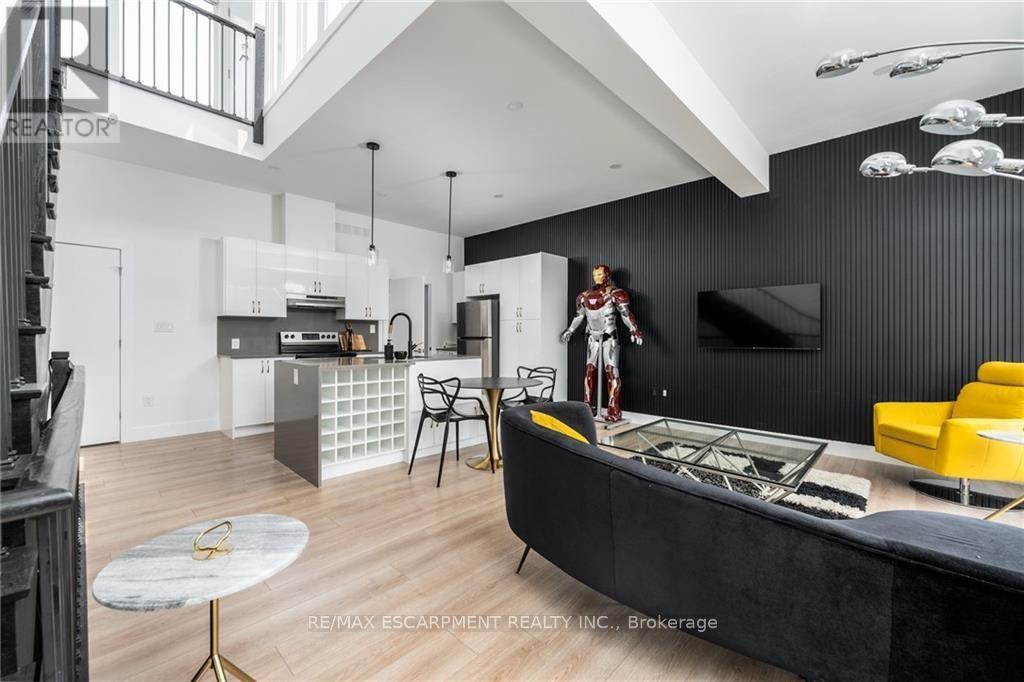 33 Summersides Mews, Pelham, Ontario  L3E 0B6 - Photo 12 - X12571258