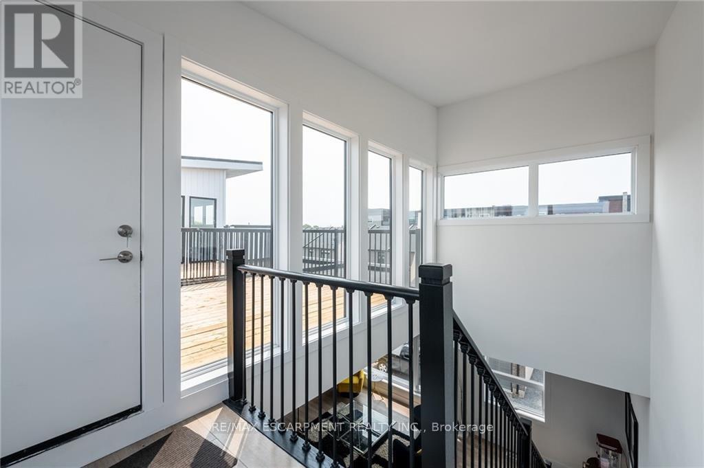 33 Summersides Mews, Pelham, Ontario  L3E 0B6 - Photo 20 - X12571258