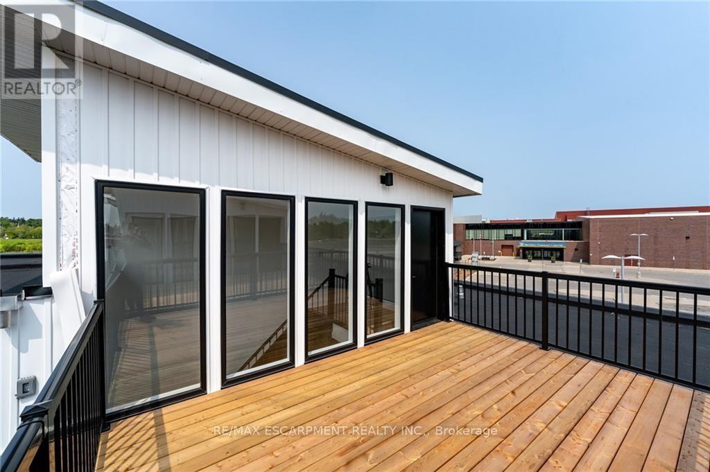 33 Summersides Mews, Pelham, Ontario  L3E 0B6 - Photo 22 - X12571258