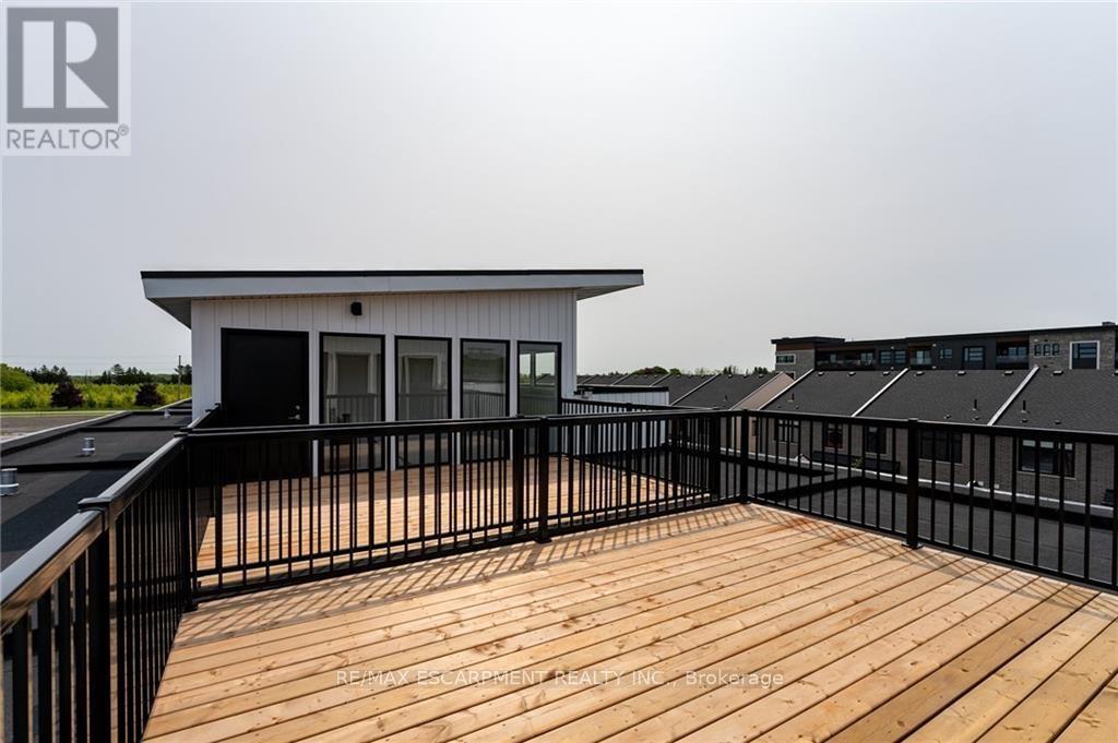 33 Summersides Mews, Pelham, Ontario  L3E 0B6 - Photo 25 - X12571258