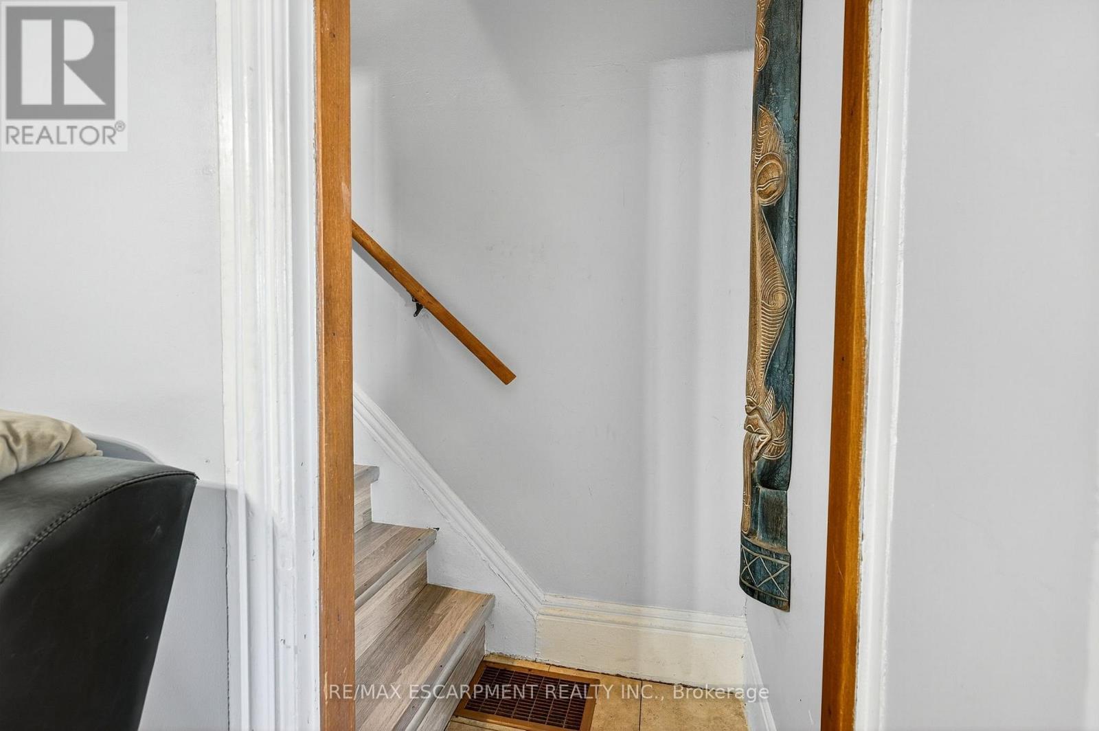 79 Murray Street E, Hamilton, Ontario  L8L 3G1 - Photo 15 - X12571306