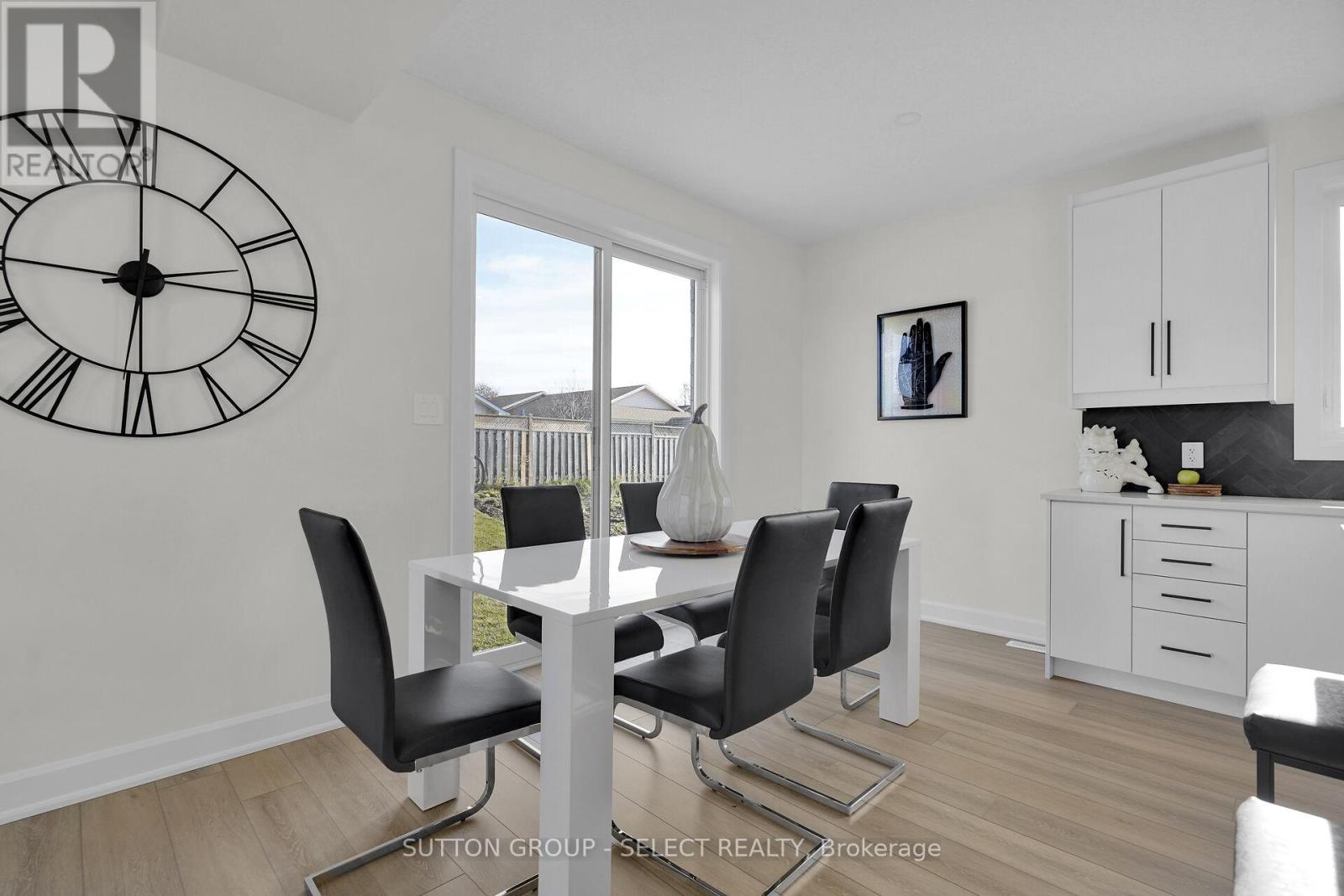 44 Lucas Road, St. Thomas, Ontario  N5R 0M1 - Photo 16 - X12395414