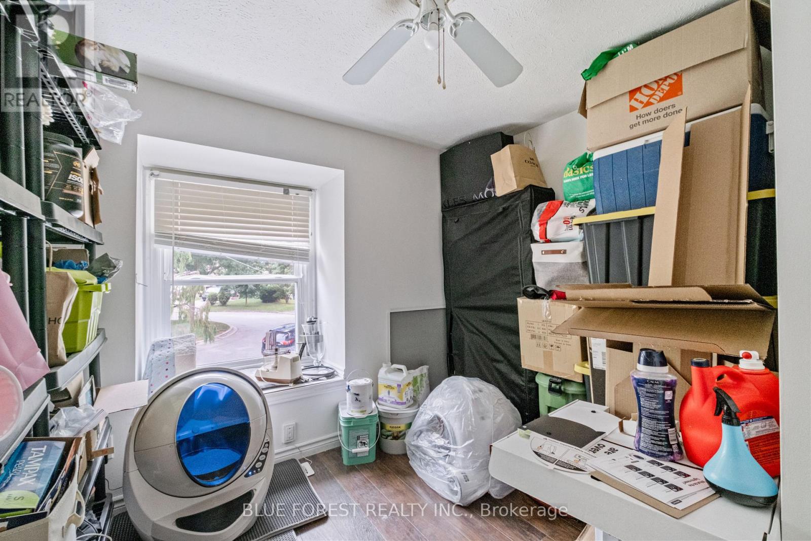 Photo 17 of 30 for 992 Eagle Court