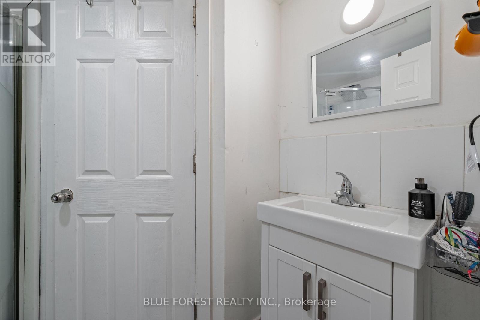 992 Eagle Court, London South, Ontario  N5Z 4K6 - Photo 25 - X12563834