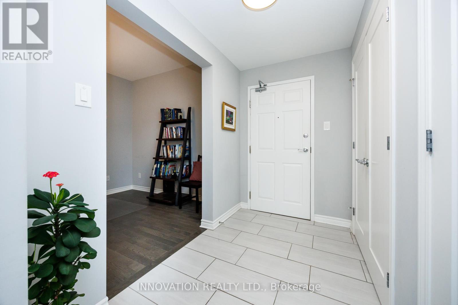 103 - 320 Jatoba, Ottawa, Ontario  K2V 0E7 - Photo 3 - X12394871