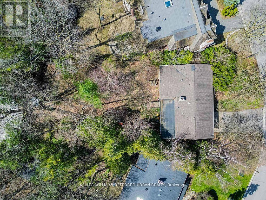 15 York Valley Crescent, Toronto, Ontario  M2P 1A8 - Photo 33 - C12571368