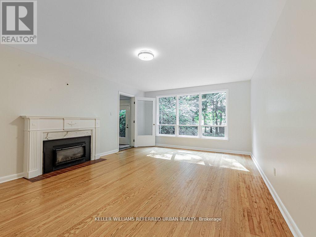 15 York Valley Crescent, Toronto, Ontario  M2P 1A8 - Photo 6 - C12571368