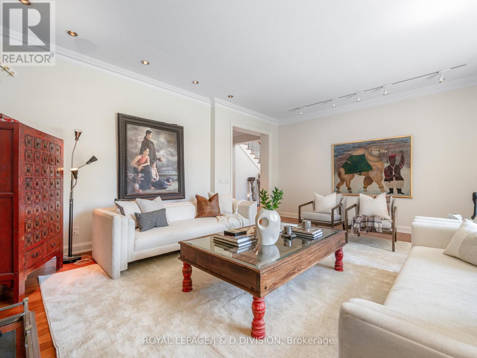 8 Glenallan Road, Toronto, Ontario  M4N 1G7 - Photo 13 - C12571436