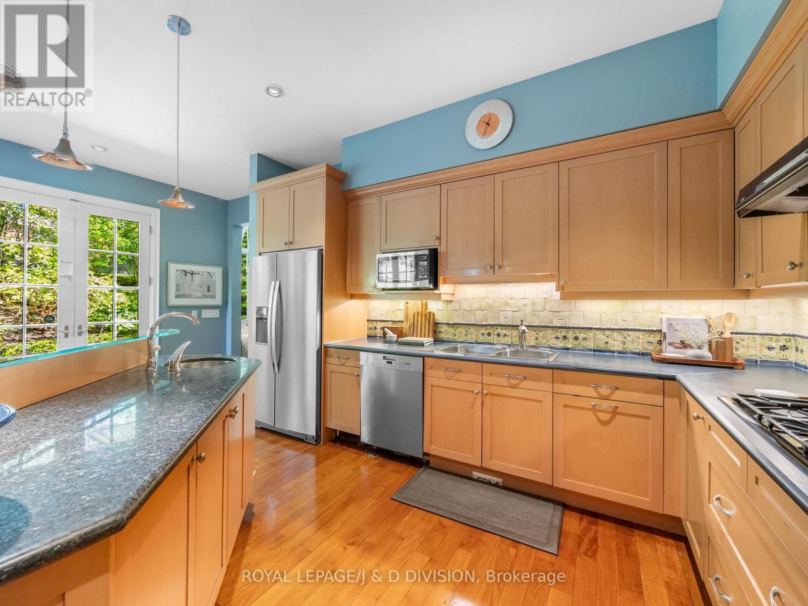 8 Glenallan Road, Toronto, Ontario  M4N 1G7 - Photo 18 - C12571436