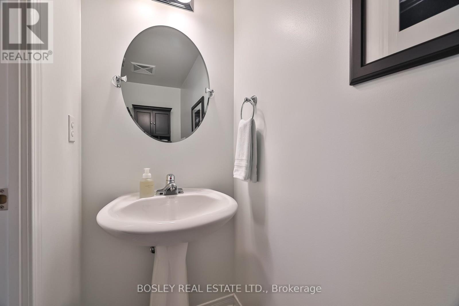 213 - 1 Ruttan Street, Toronto, Ontario  M6P 0A1 - Photo 12 - C12571440