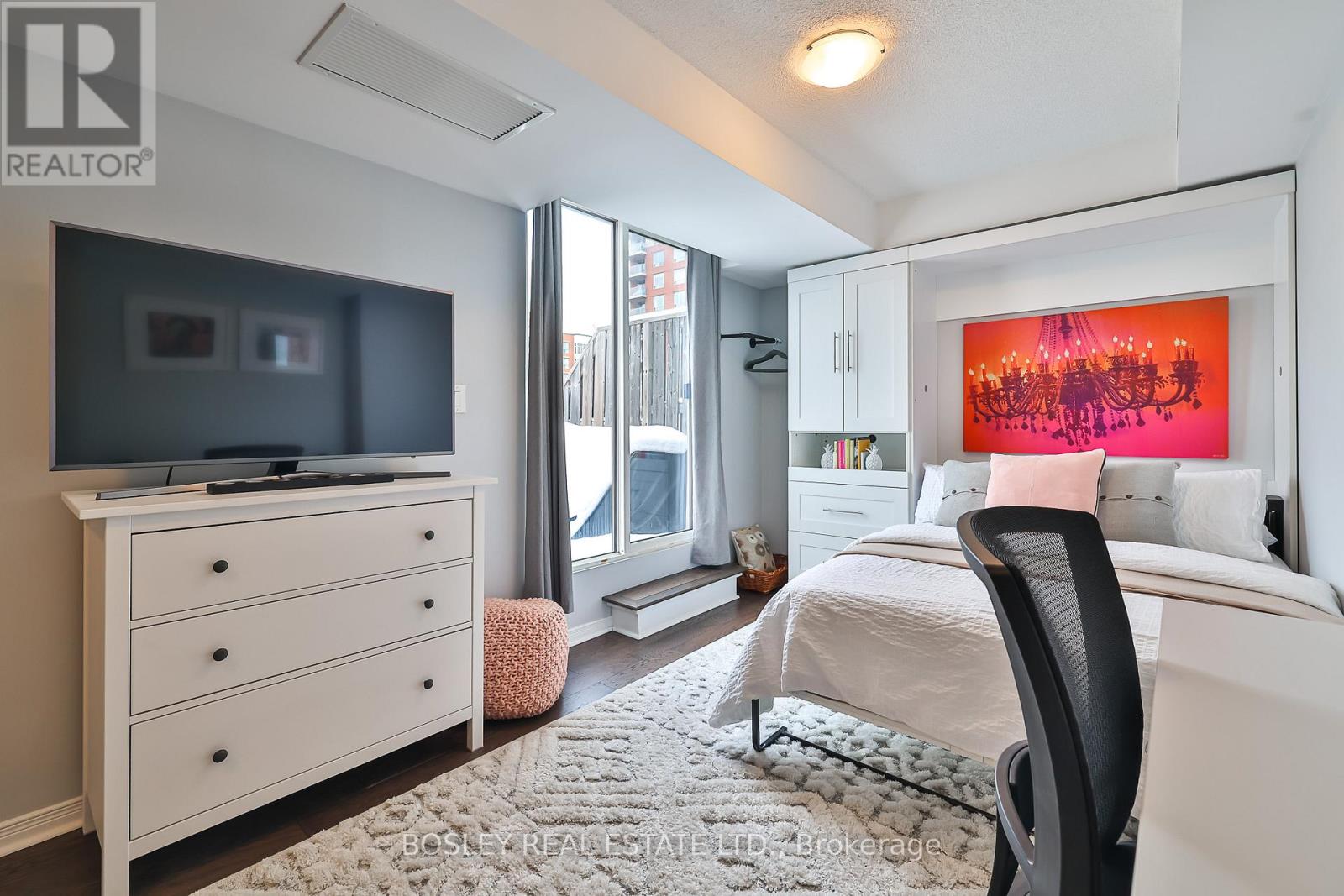 213 - 1 Ruttan Street, Toronto, Ontario  M6P 0A1 - Photo 27 - C12571440