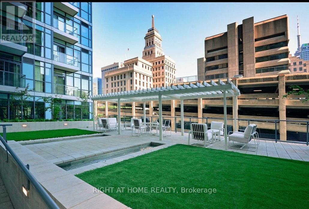 1212 - 210 Simcoe Street, Toronto, Ontario  M5T 0A9 - Photo 11 - C12571444