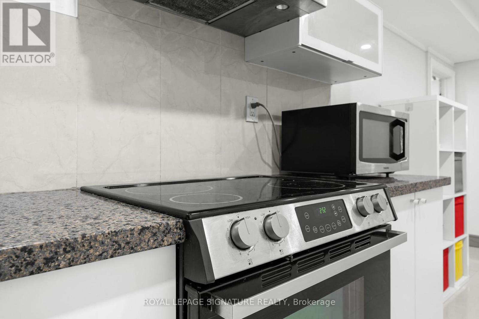 Bsmt - 293 Glenforest Road, Toronto, Ontario  M4N 2A5 - Photo 11 - C12571490