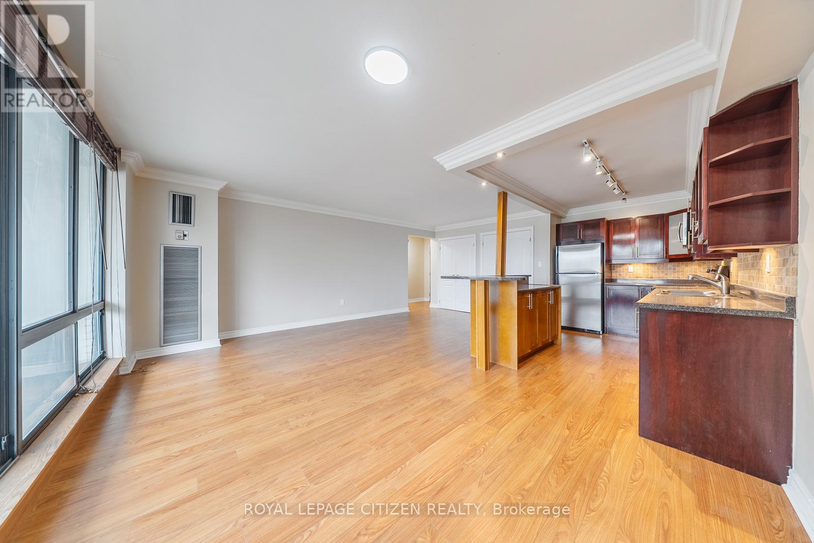 202 - 260 Seneca Hill Drive, Toronto, Ontario  M2J 4S6 - Photo 11 - C12571496