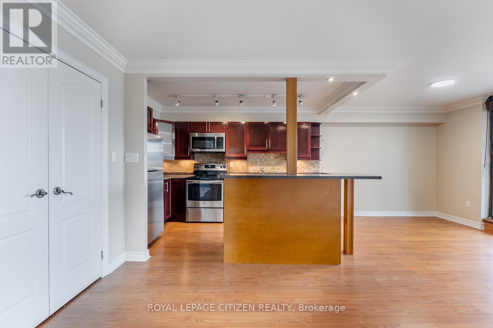 202 - 260 Seneca Hill Drive, Toronto, Ontario  M2J 4S6 - Photo 14 - C12571496