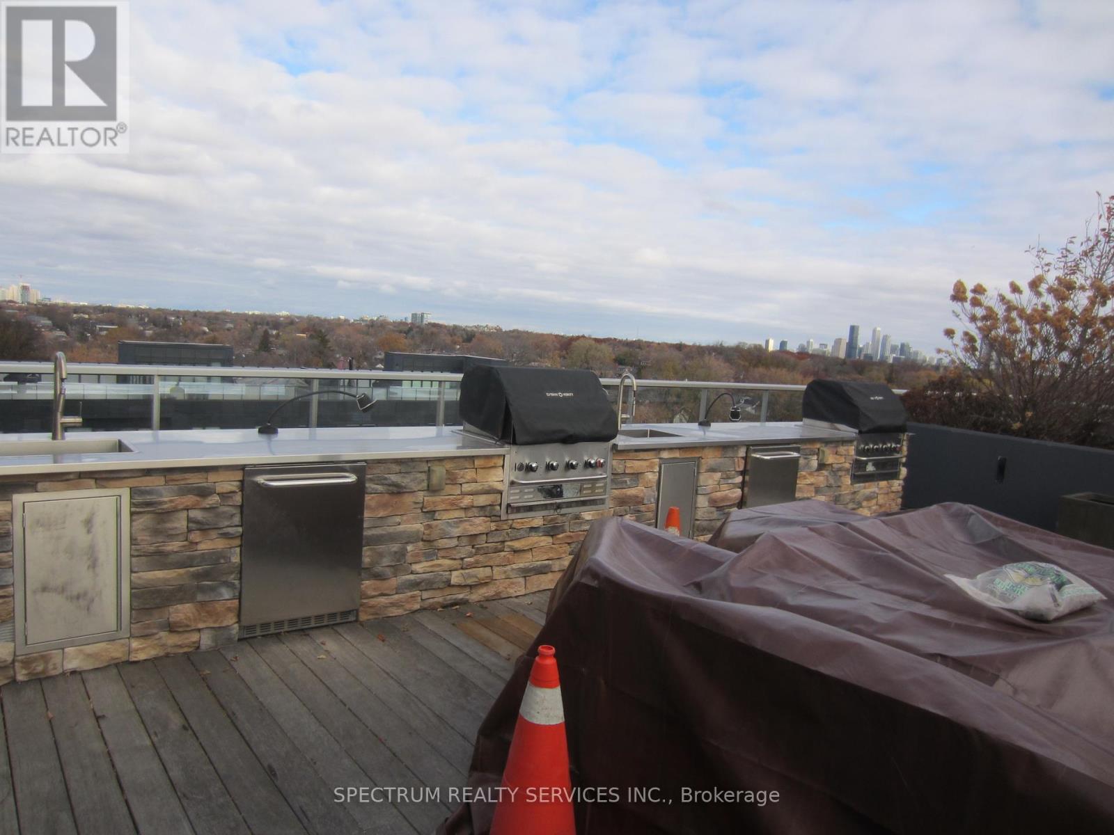 402 - 835 St. Clair Avenue W, Toronto, Ontario  M6C 0A8 - Photo 20 - C12571514