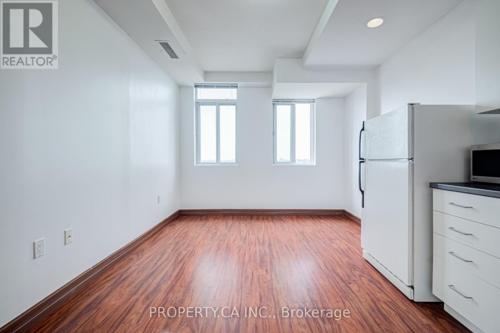 Ph4 - 15 Maplewood Avenue, Toronto, Ontario  M6C 4B4 - Photo 11 - C12571568