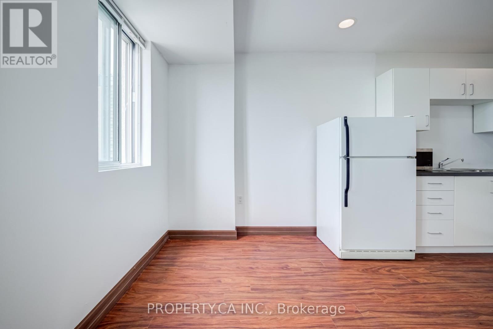 Ph4 - 15 Maplewood Avenue, Toronto, Ontario  M6C 4B4 - Photo 14 - C12571568