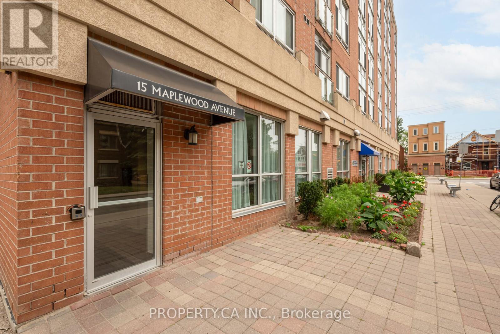 Ph4 - 15 Maplewood Avenue, Toronto, Ontario  M6C 4B4 - Photo 5 - C12571568