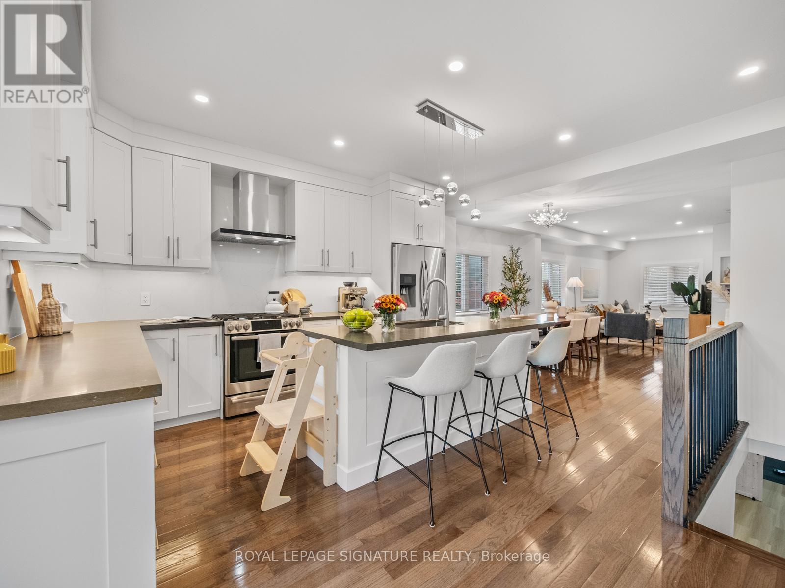 151 Eastwood Avenue, Toronto, Ontario  M1N 3H5 - Photo 13 - E12571438