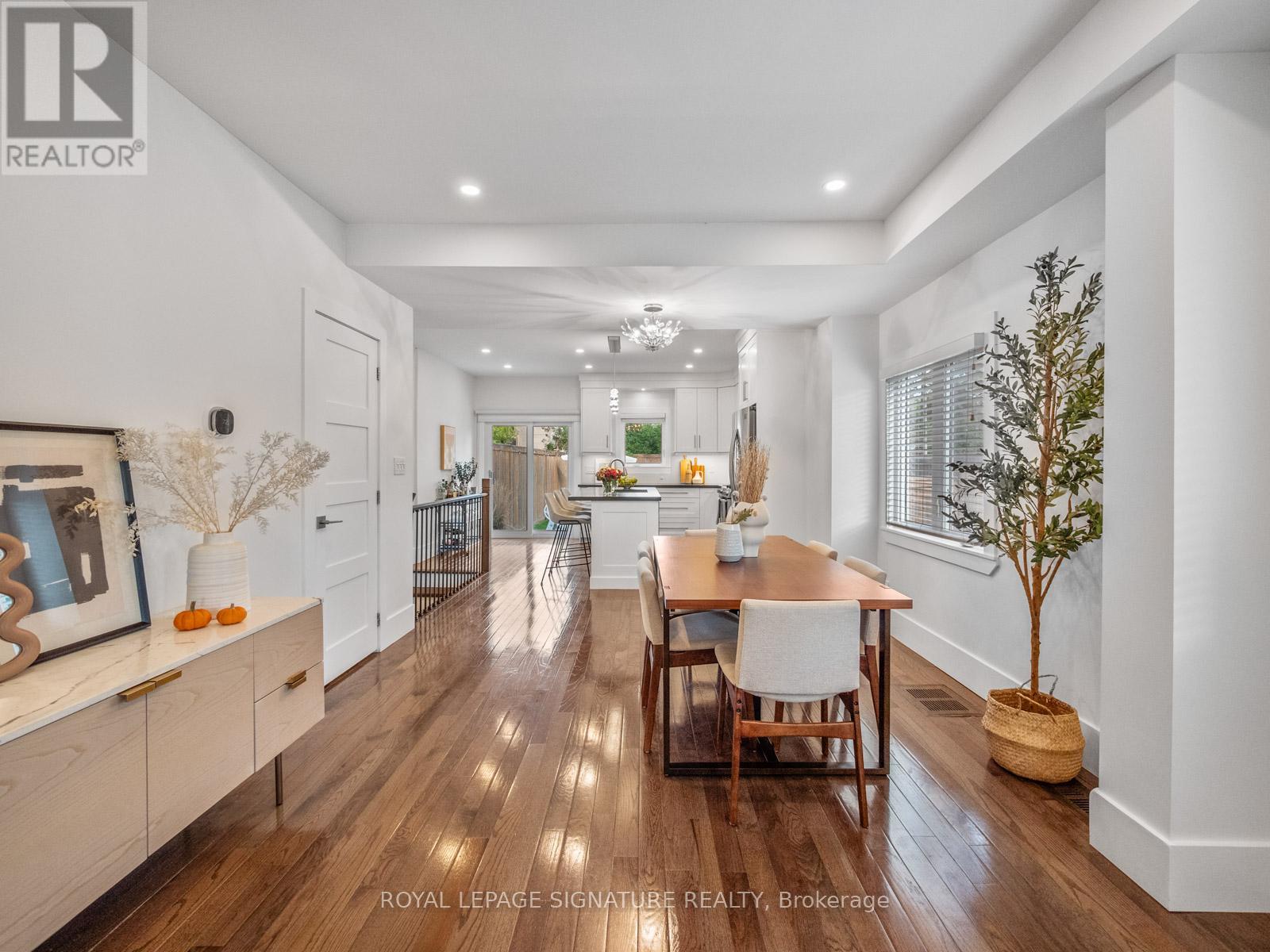 151 Eastwood Avenue, Toronto, Ontario  M1N 3H5 - Photo 7 - E12571438