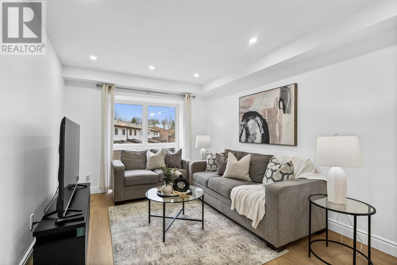 7 - 350 Camelot Court, Oshawa, Ontario  L1G 6P7 - Photo 3 - E12571484