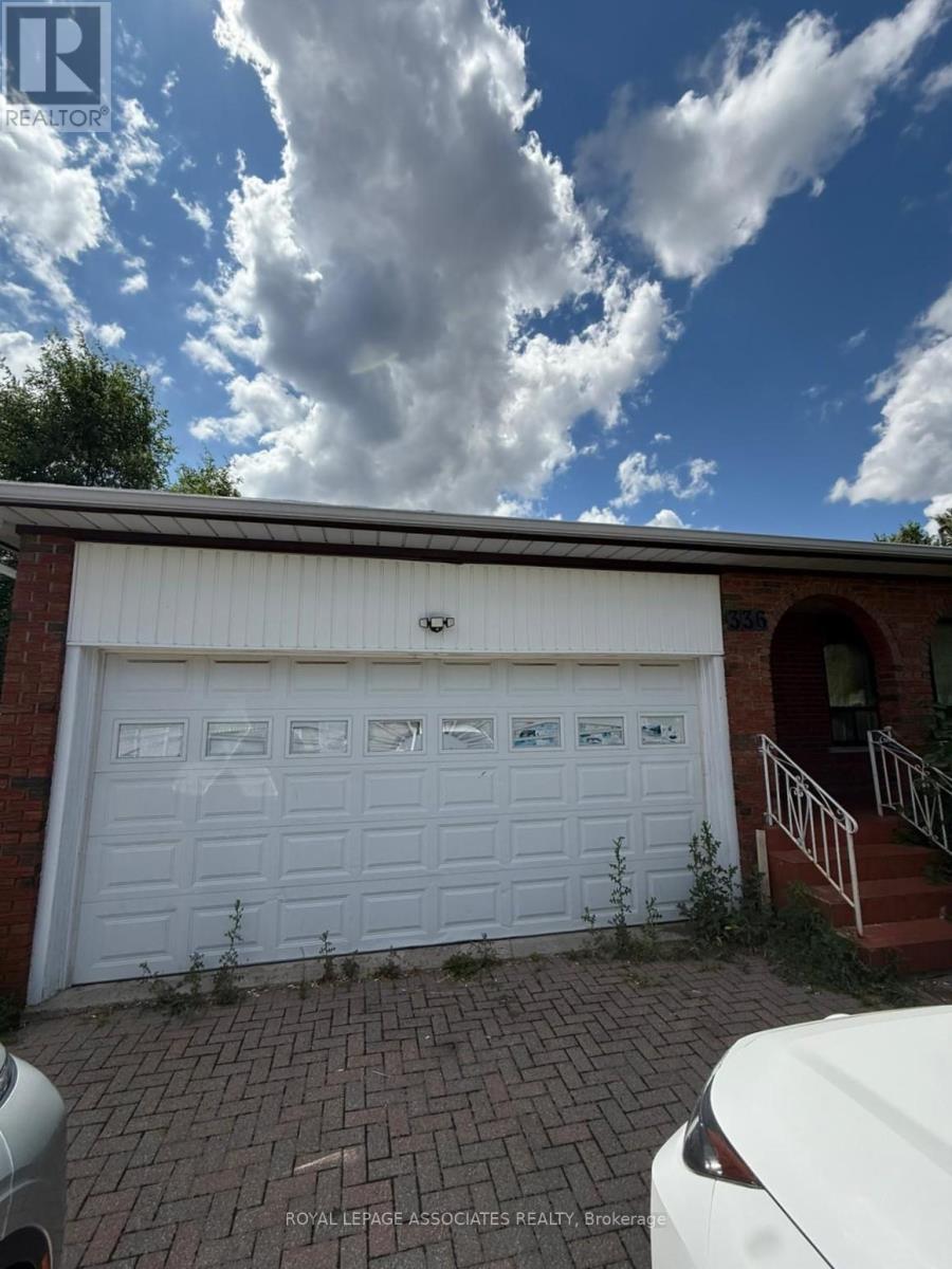 ROOM - 336 CONLINS ROAD, Toronto, Ontario