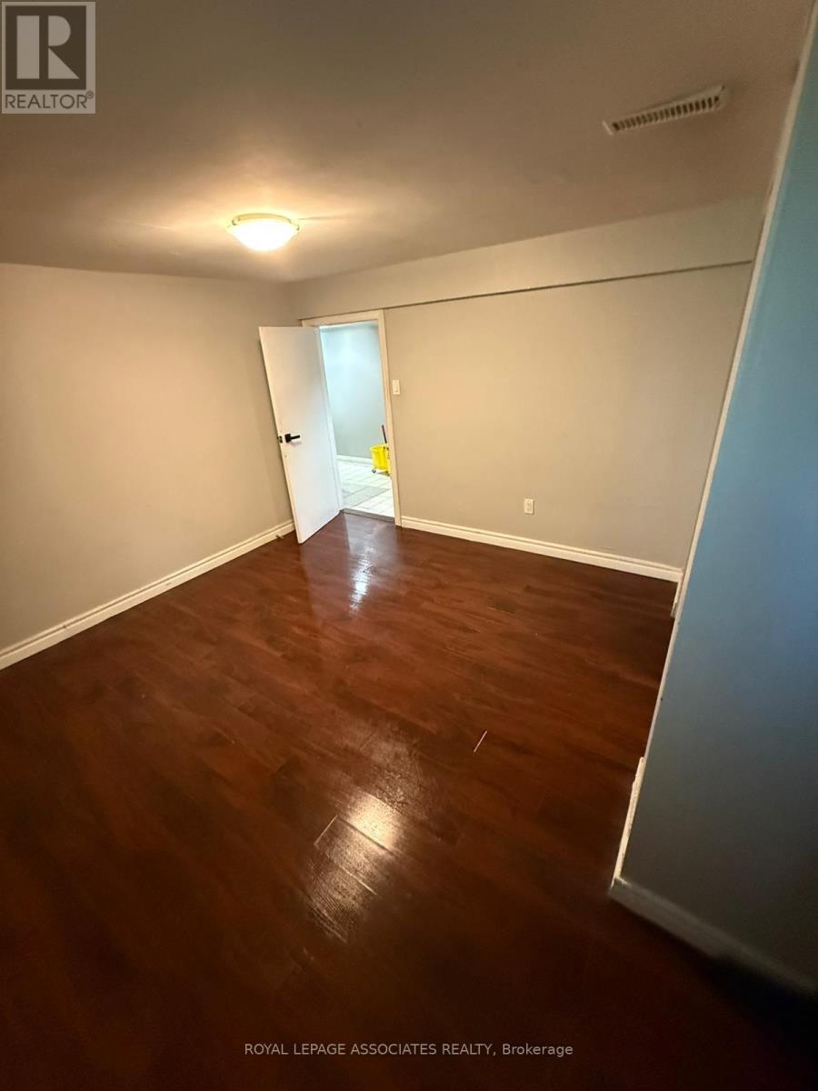 Room - 336 Conlins Road, Toronto, Ontario  M1C 1C5 - Photo 3 - E12571532