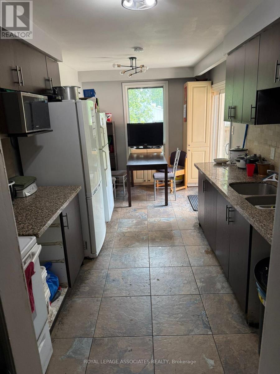 Room - 336 Conlins Road, Toronto, Ontario  M1C 1C5 - Photo 5 - E12571532