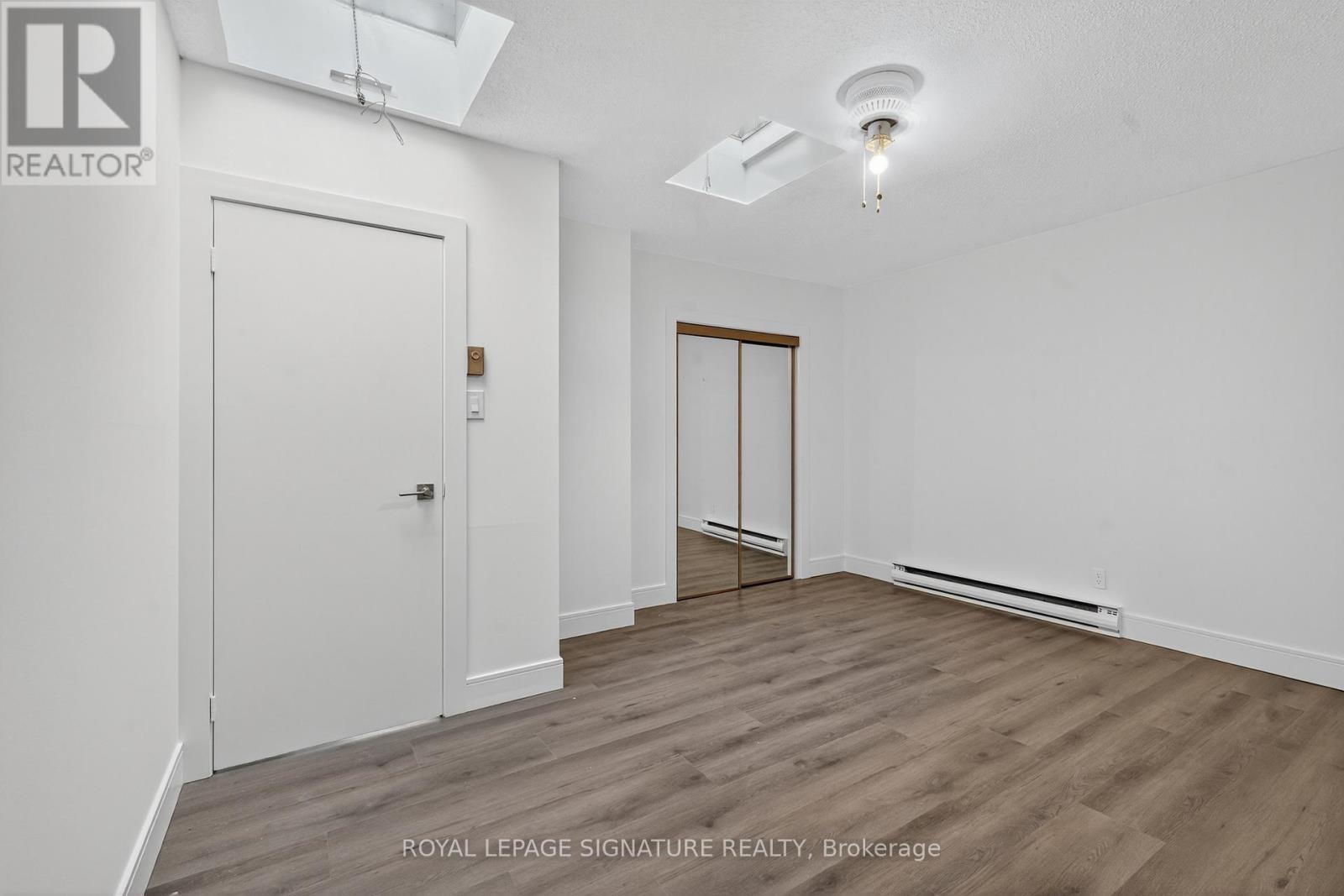 3 - 215 Danforth Avenue, Toronto, Ontario  M4K 1N2 - Photo 13 - E12571556