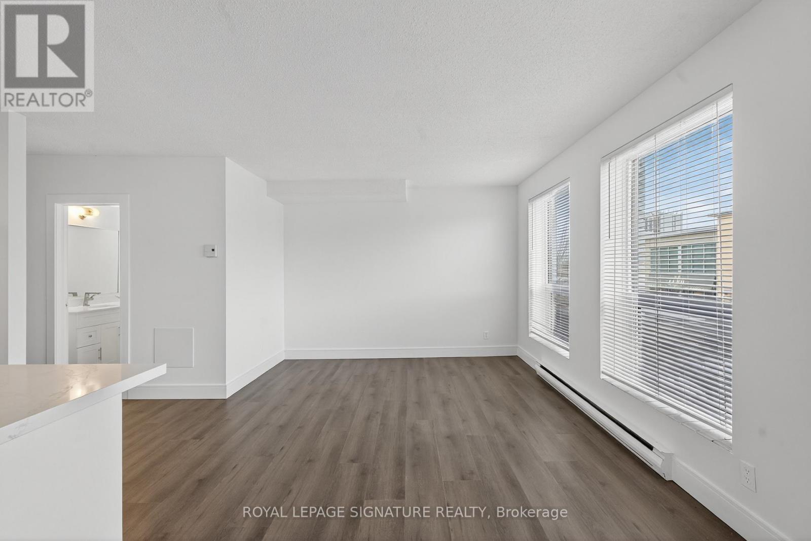 3 - 215 Danforth Avenue, Toronto, Ontario  M4K 1N2 - Photo 3 - E12571556