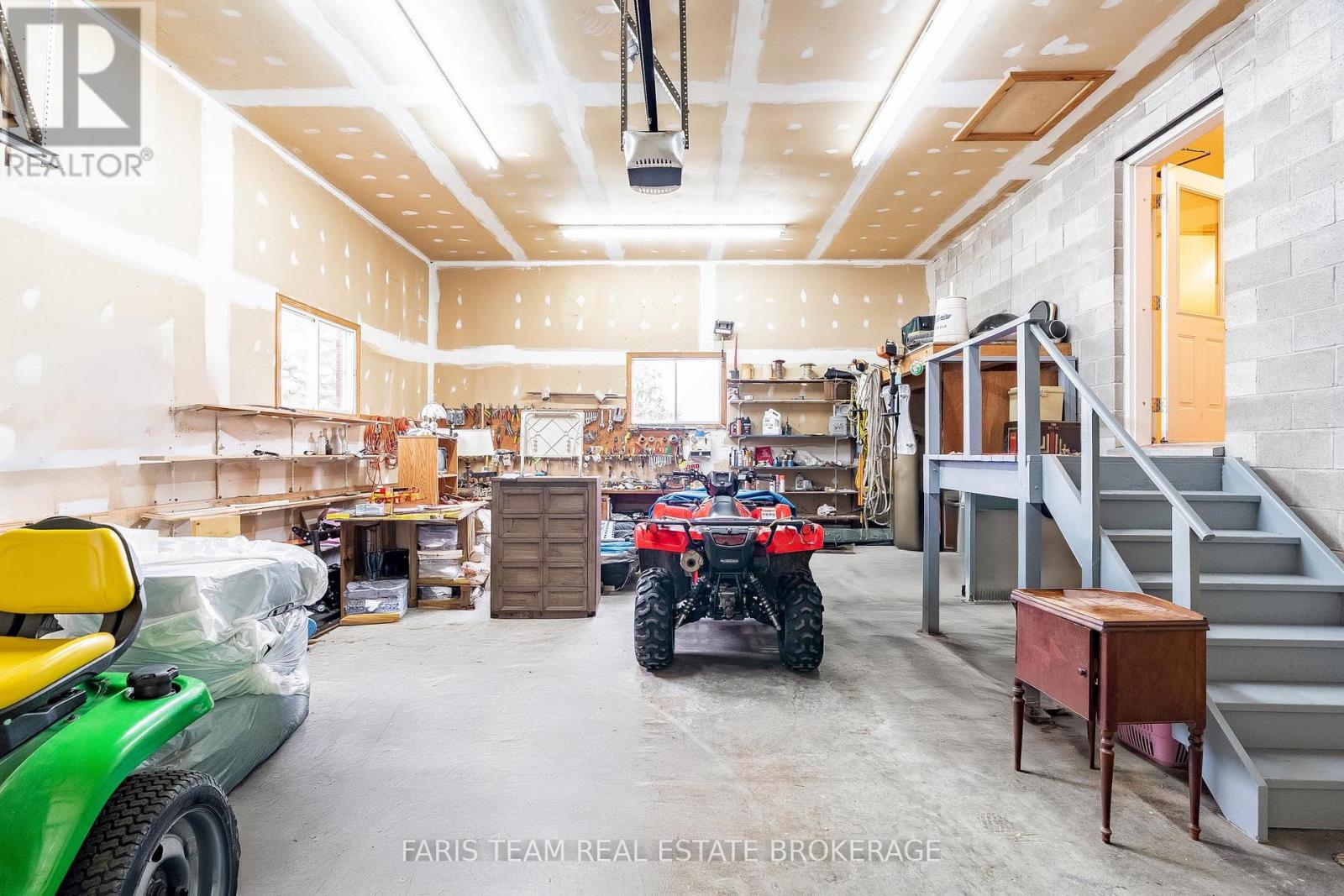 3046 Ramara Road 47, Ramara, Ontario  L0K 1B0 - Photo 33 - S12548036