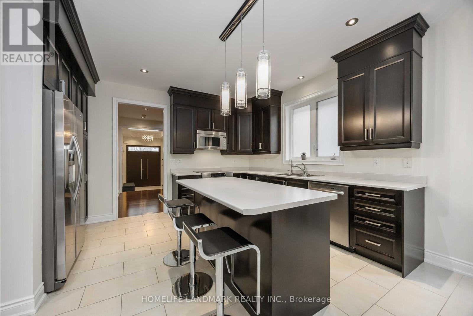 68 Lindbergh Drive, Vaughan, Ontario  L4H 0Z9 - Photo 8 - N12571332