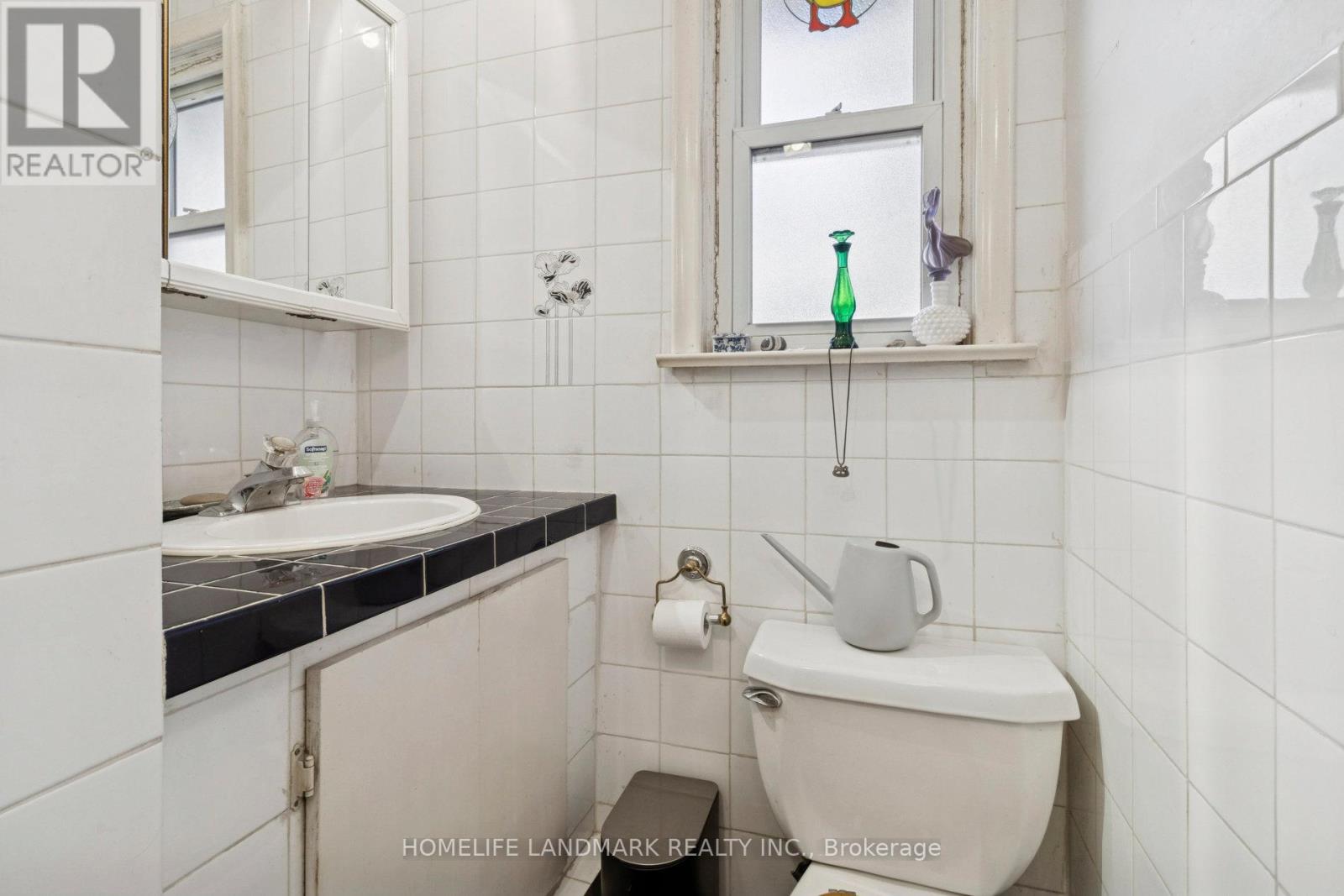 127 Lake Avenue, Richmond Hill, Ontario  L4E 3G5 - Photo 15 - N12571346