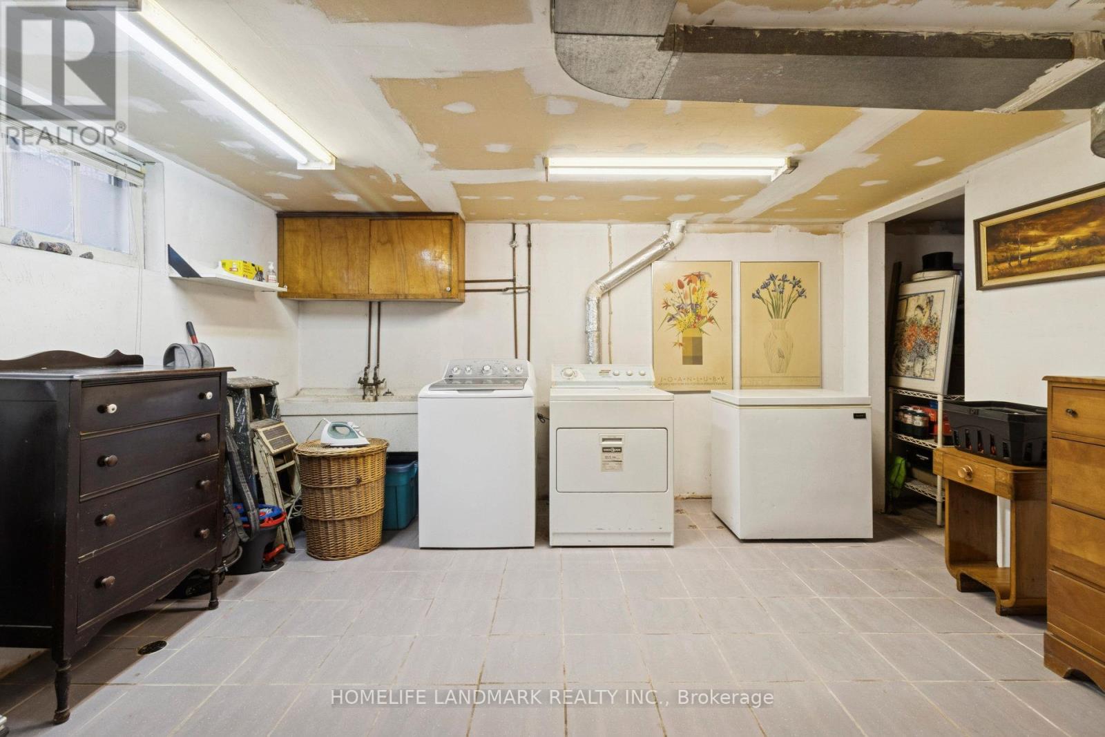 127 Lake Avenue, Richmond Hill, Ontario  L4E 3G5 - Photo 23 - N12571346