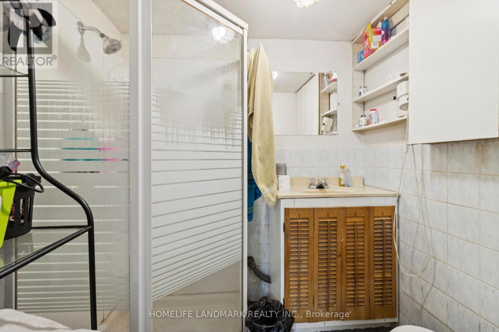 127 Lake Avenue, Richmond Hill, Ontario  L4E 3G5 - Photo 26 - N12571346