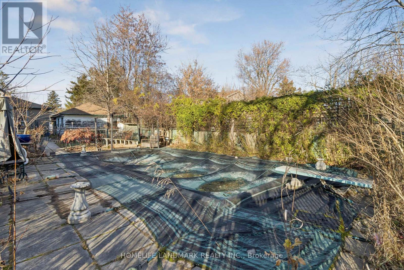 127 Lake Avenue, Richmond Hill, Ontario  L4E 3G5 - Photo 32 - N12571346