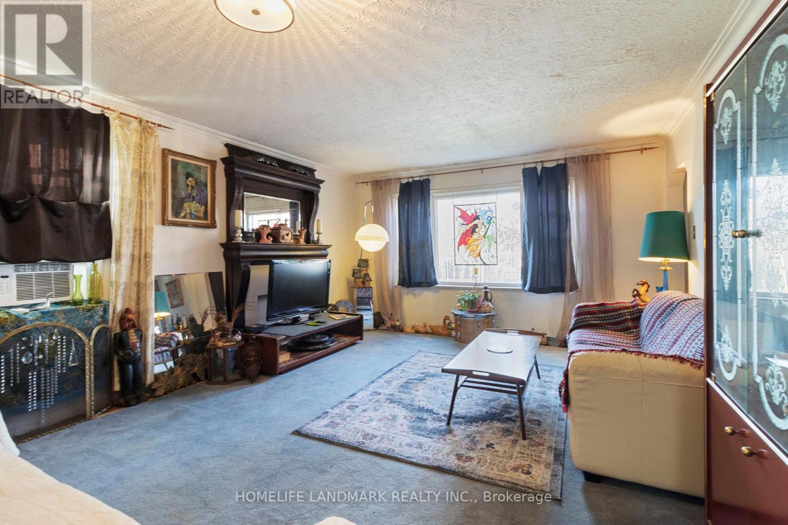 127 Lake Avenue, Richmond Hill, Ontario  L4E 3G5 - Photo 9 - N12571346