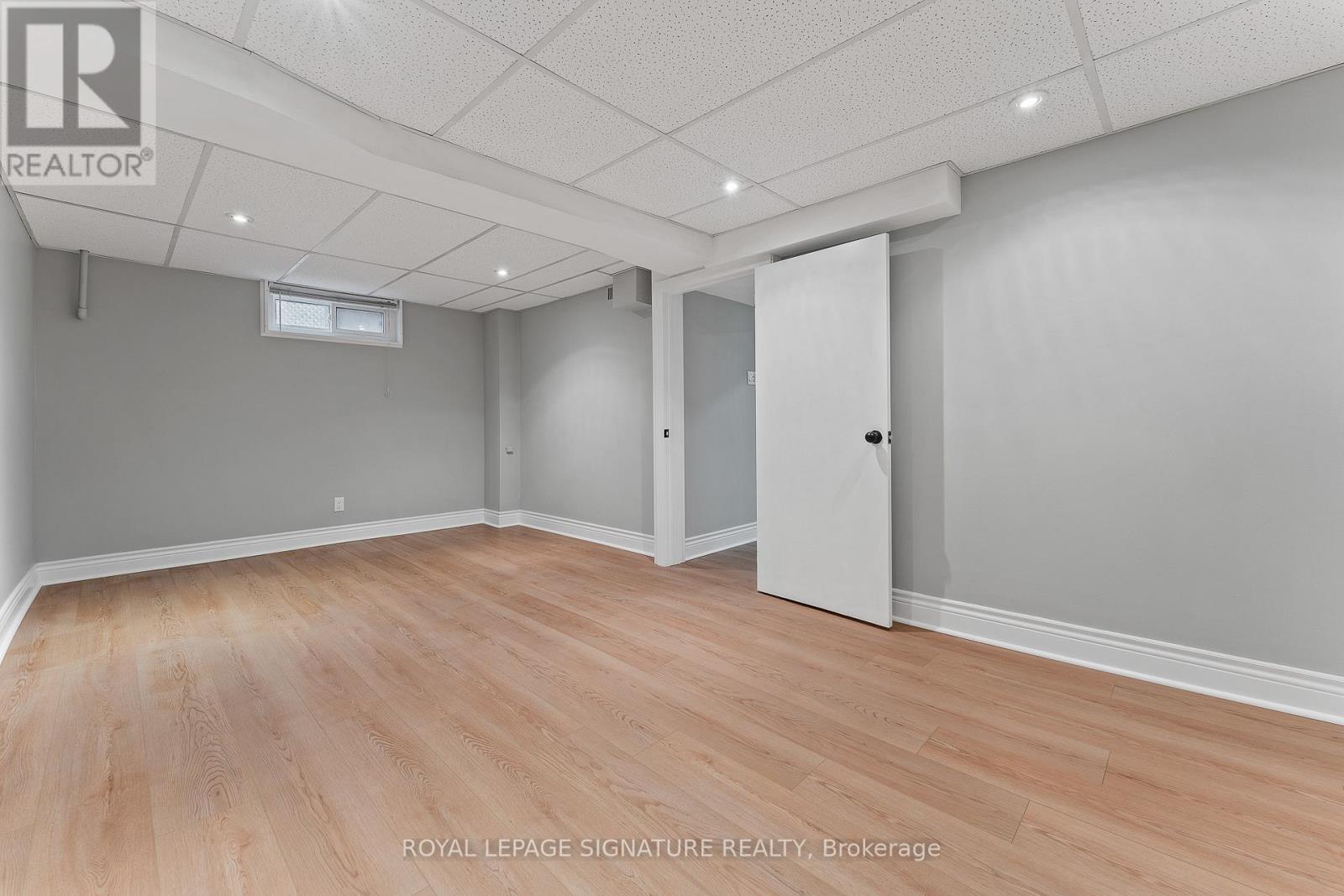 690 Elgin Street, Newmarket, Ontario  L3Y 3B4 - Photo 9 - N12571362