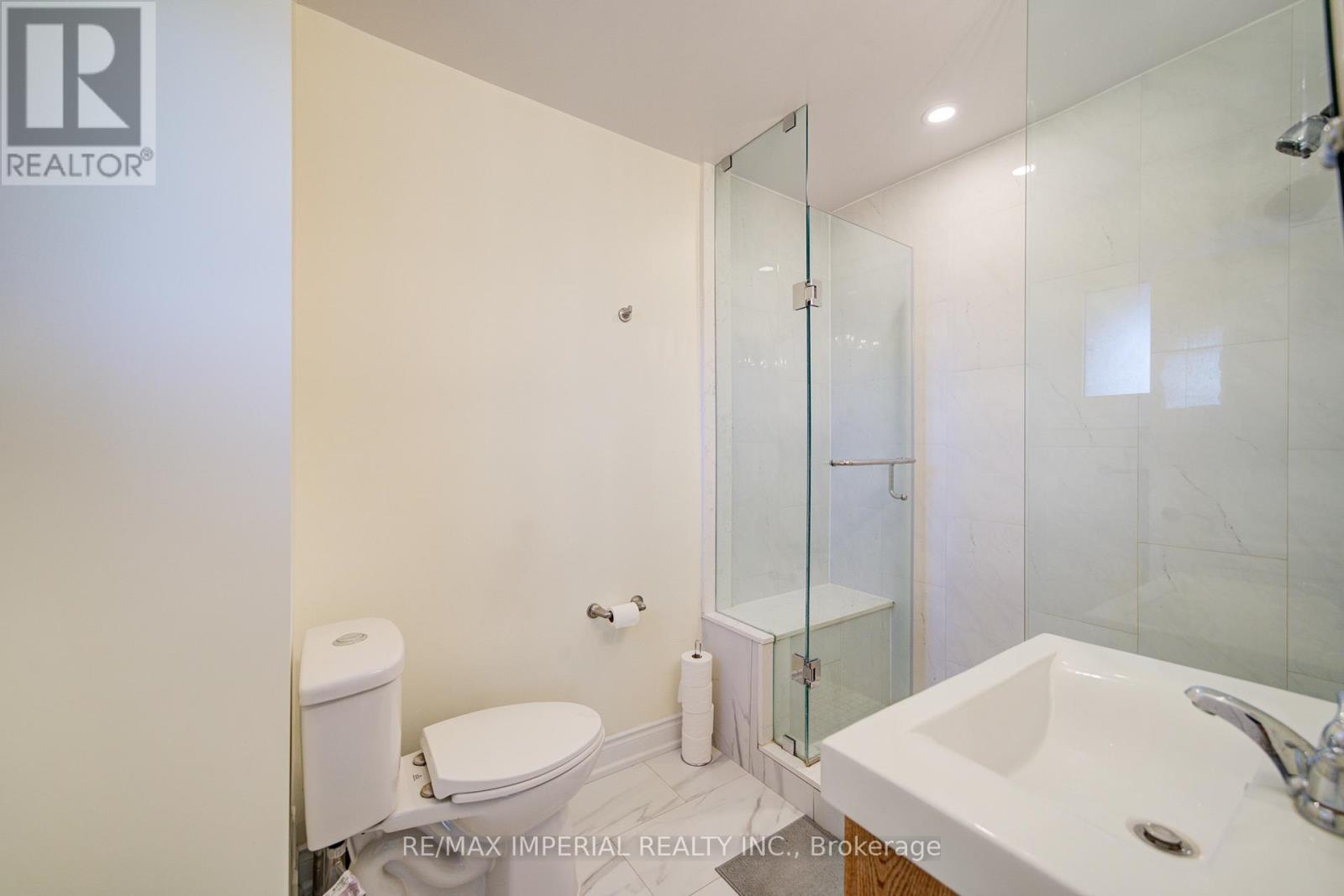 147 Millard Street, Whitchurch-Stouffville, Ontario  L4A 5A1 - Photo 11 - N12571364