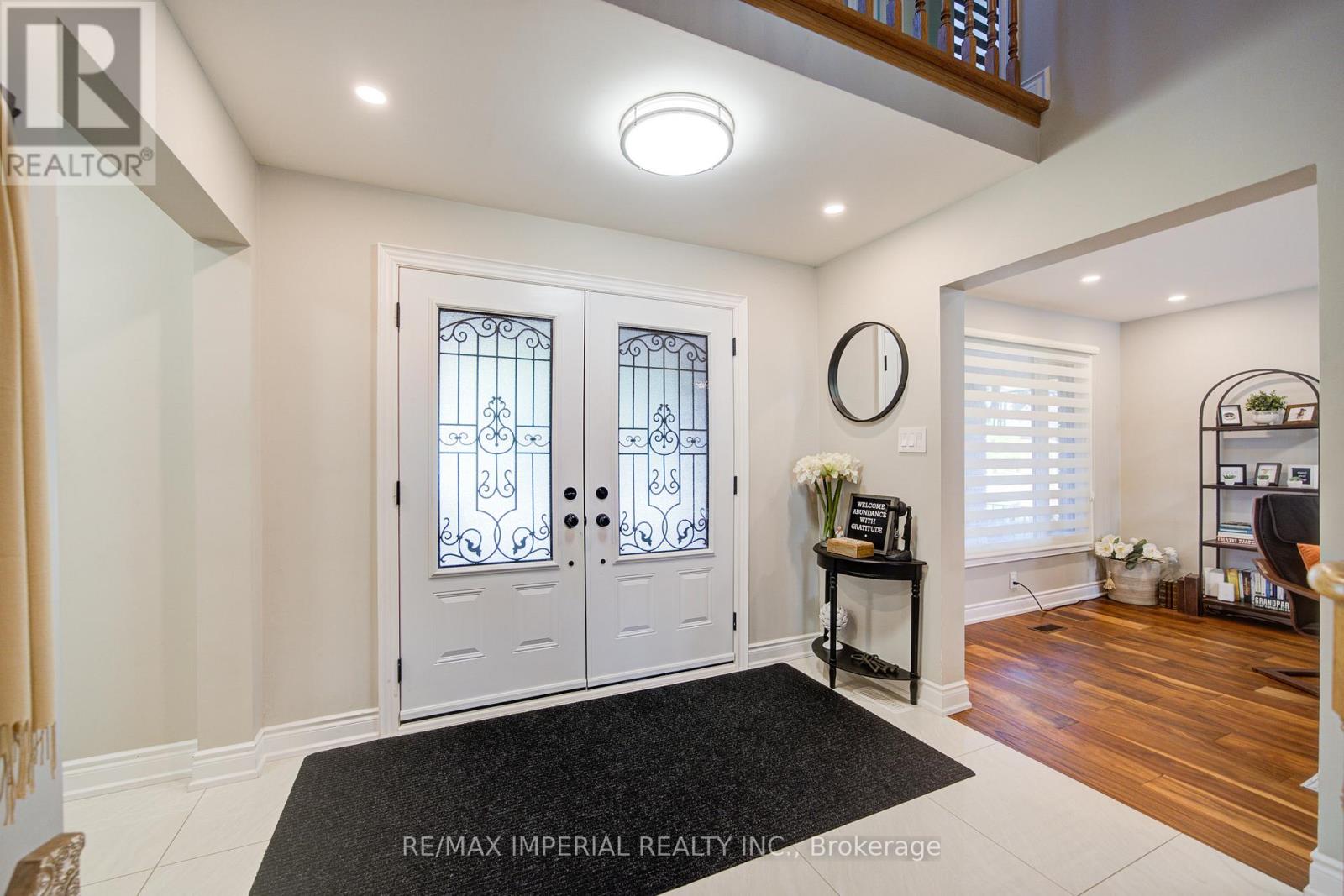 147 Millard Street, Whitchurch-Stouffville, Ontario  L4A 5A1 - Photo 3 - N12571364