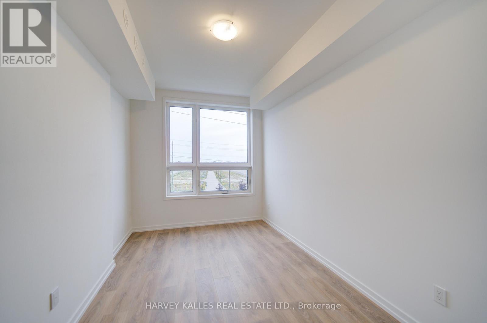 11 - 18 Lytham Green Circle, Newmarket, Ontario  L3Y 0H4 - Photo 27 - N12571366