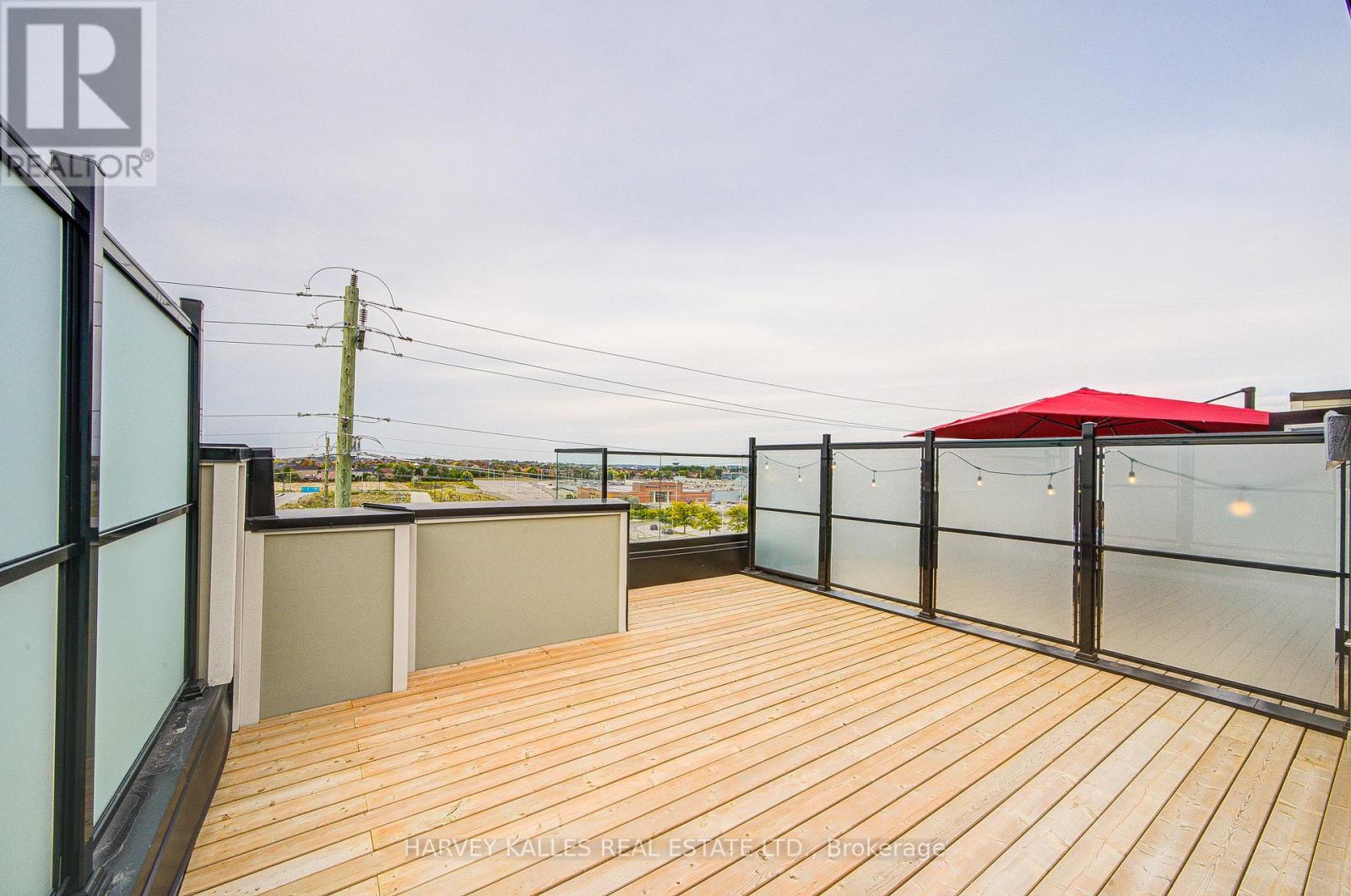 11 - 18 Lytham Green Circle, Newmarket, Ontario  L3Y 0H4 - Photo 34 - N12571366