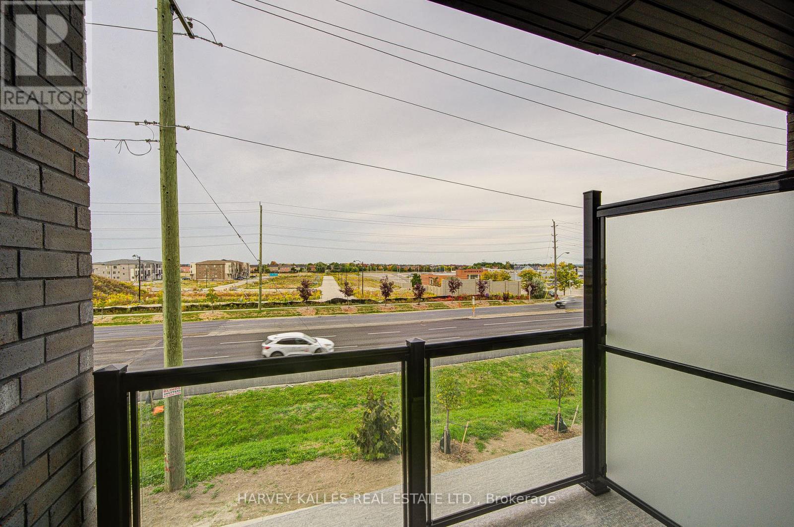 11 - 18 Lytham Green Circle, Newmarket, Ontario  L3Y 0H4 - Photo 37 - N12571366