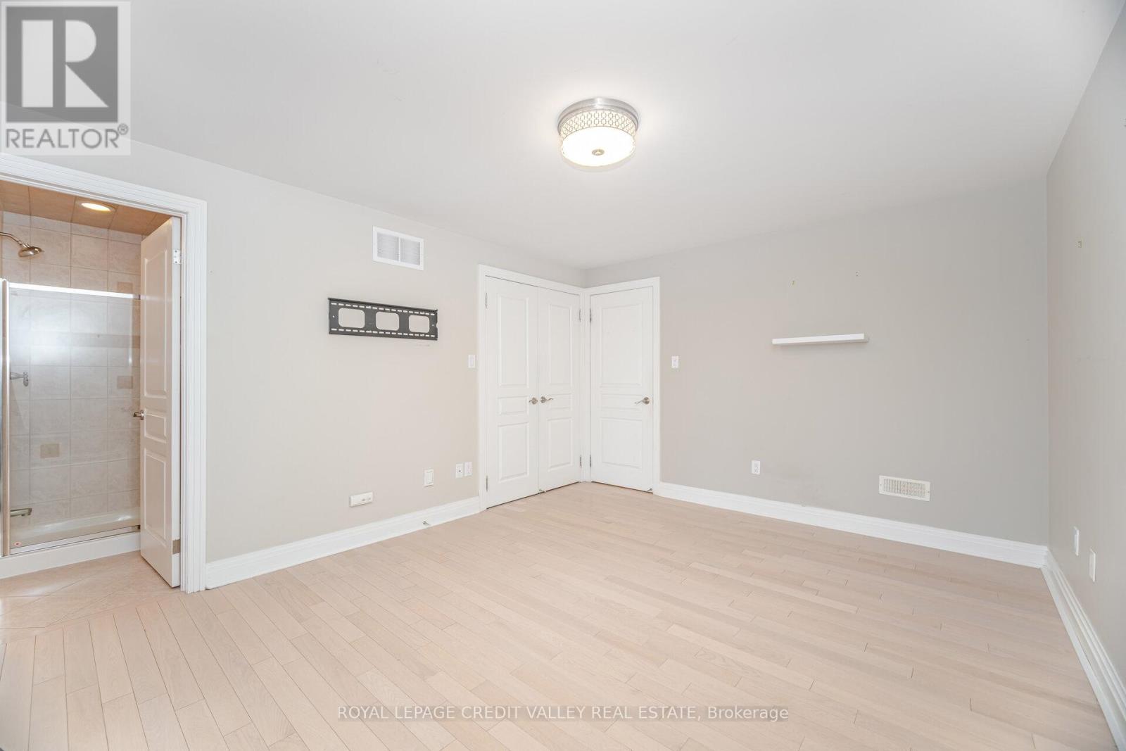 2 Huntingwood Court, Vaughan, Ontario L4H 1A7 - Photo 22 - N12571442