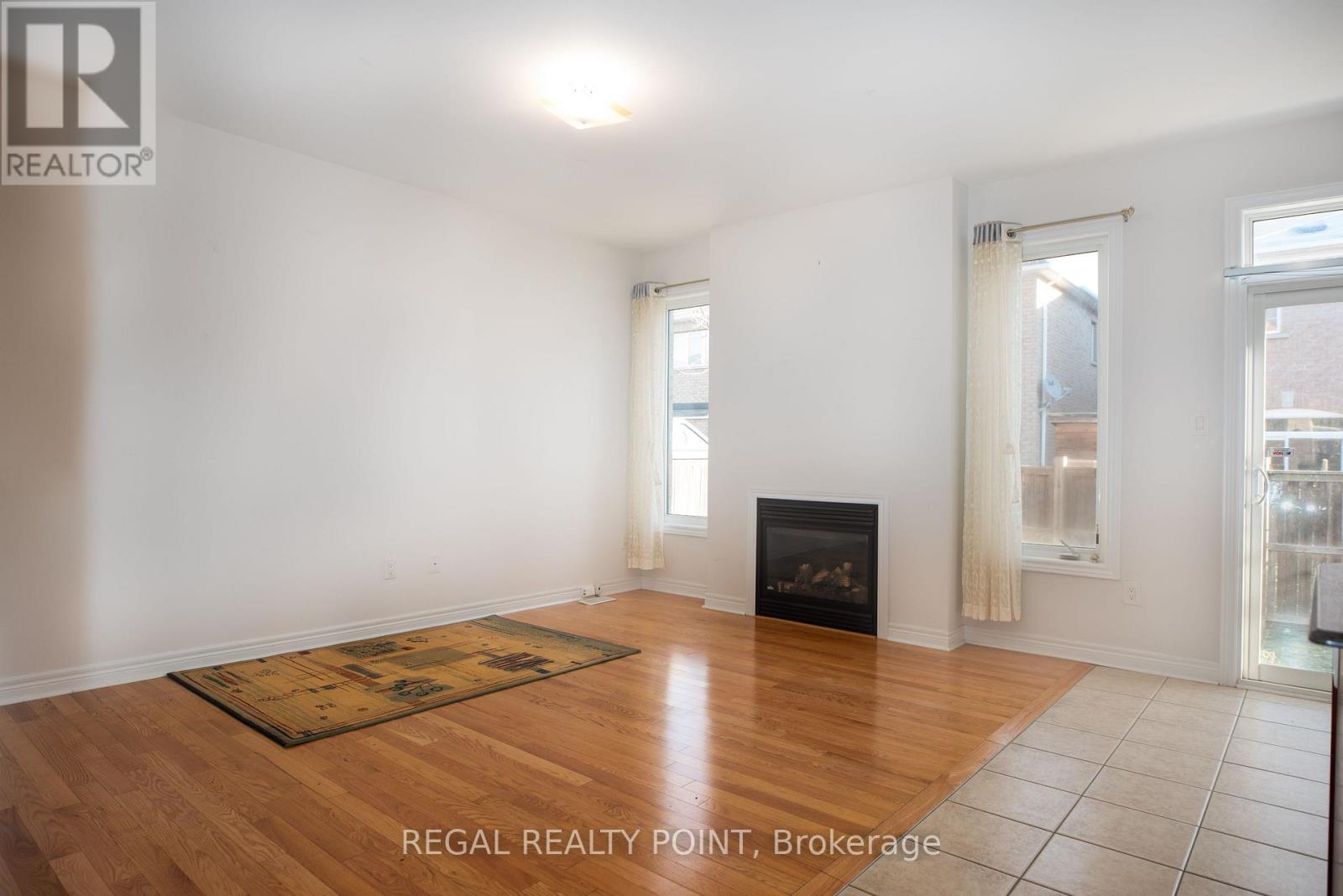 69 Maria Road, Markham, Ontario  L6E 0N9 - Photo 3 - N12571468