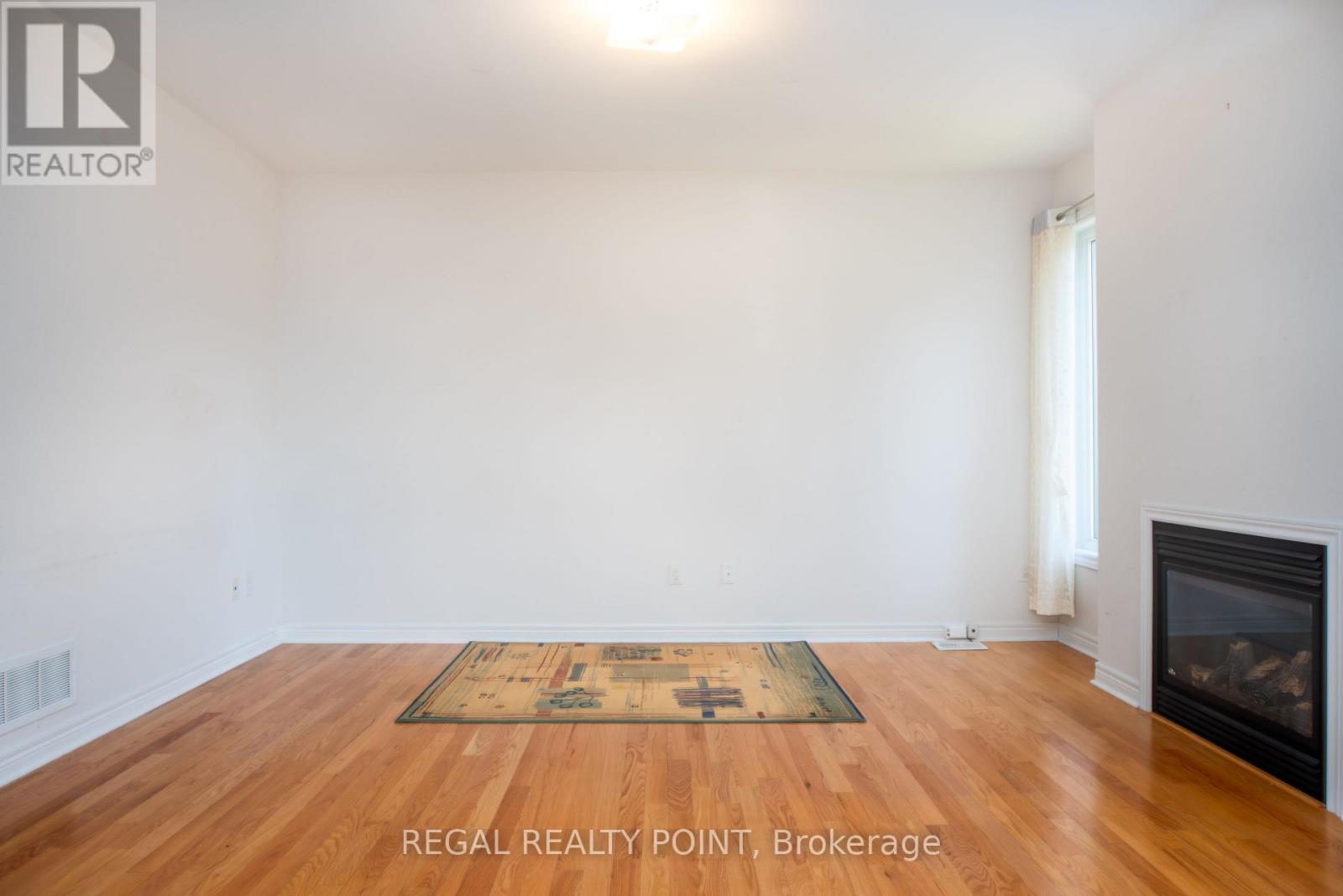 69 Maria Road, Markham, Ontario  L6E 0N9 - Photo 4 - N12571468