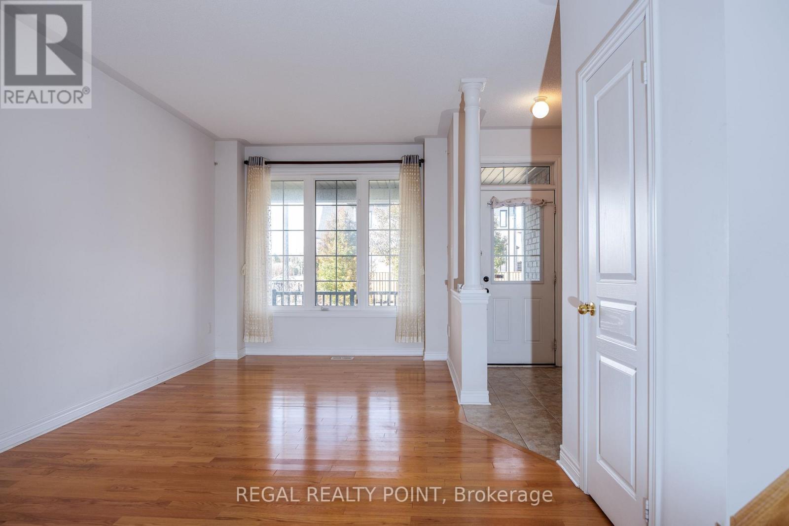 69 Maria Road, Markham, Ontario  L6E 0N9 - Photo 6 - N12571468