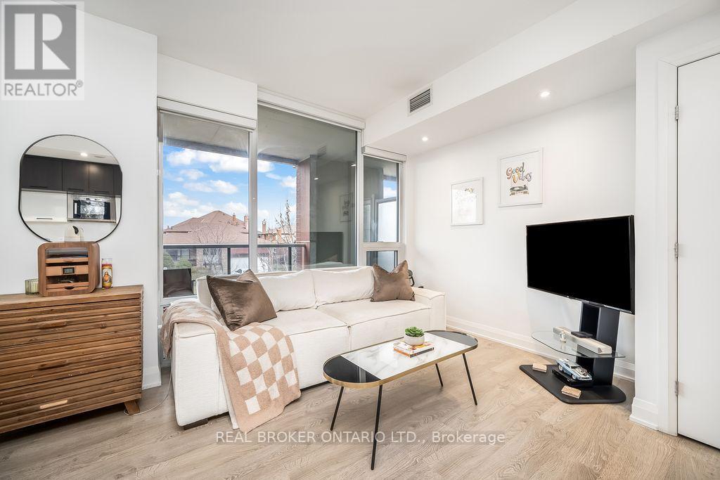 237 - 4800 Highway 7, Vaughan, Ontario  L4L 1H8 - Photo 11 - N12571566